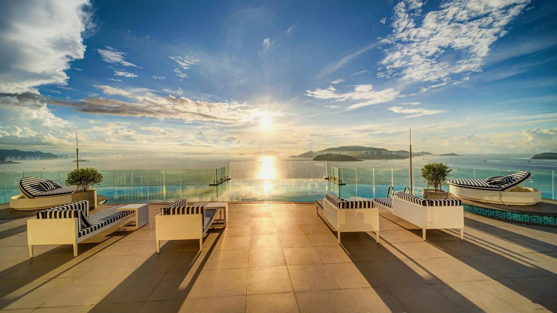 Infinity Panorama Oceanview Apartments Nha Trang