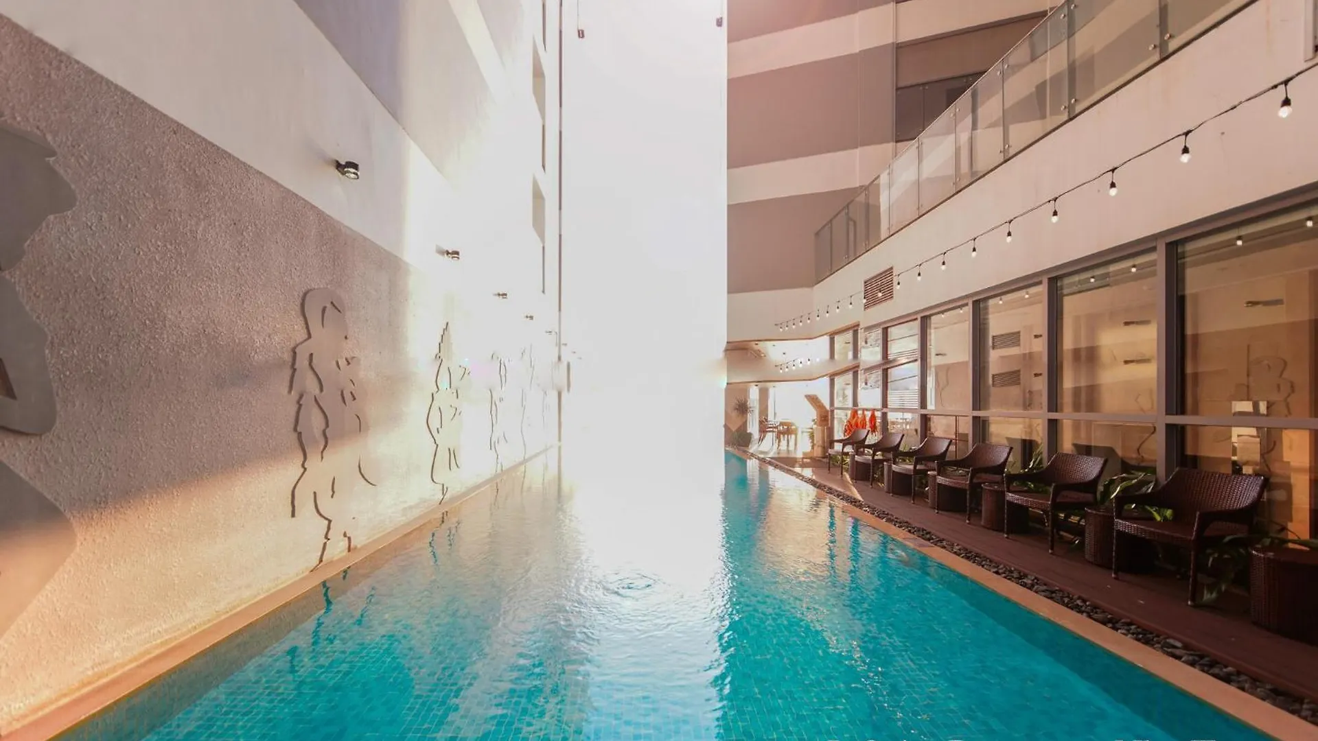 Infinity Panorama Oceanview Apartments 나트랑 0*,