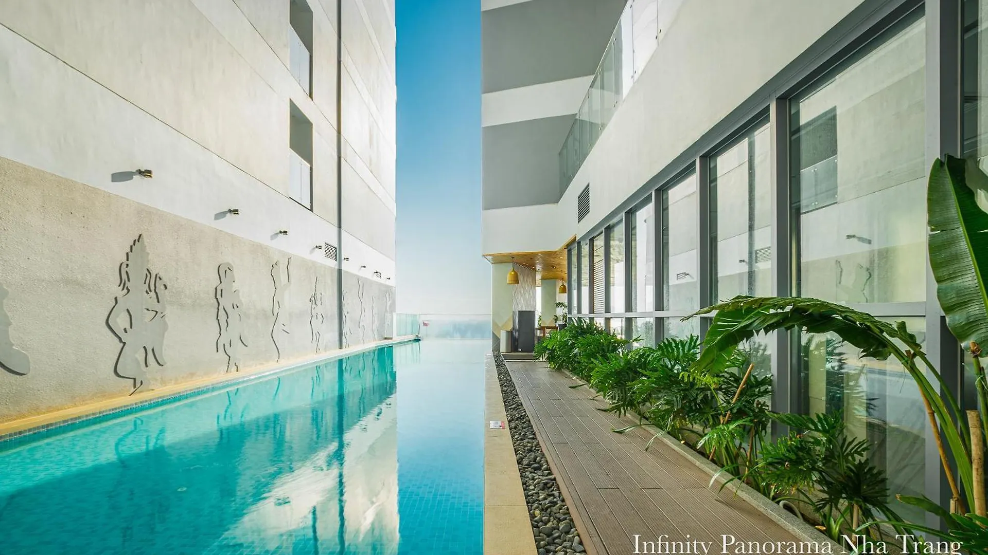 Infinity Panorama Oceanview Apartments 나트랑