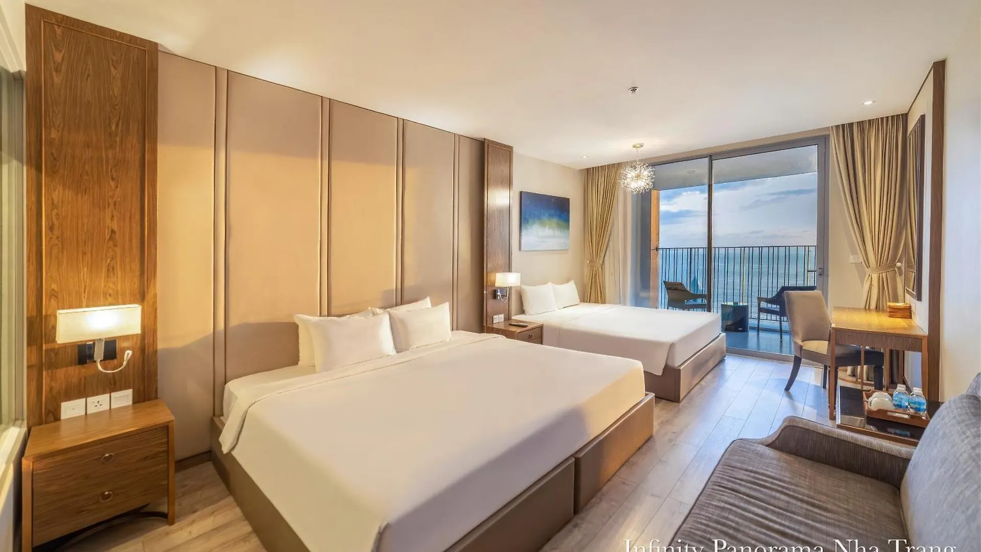 Infinity Panorama Oceanview Apartments 나트랑